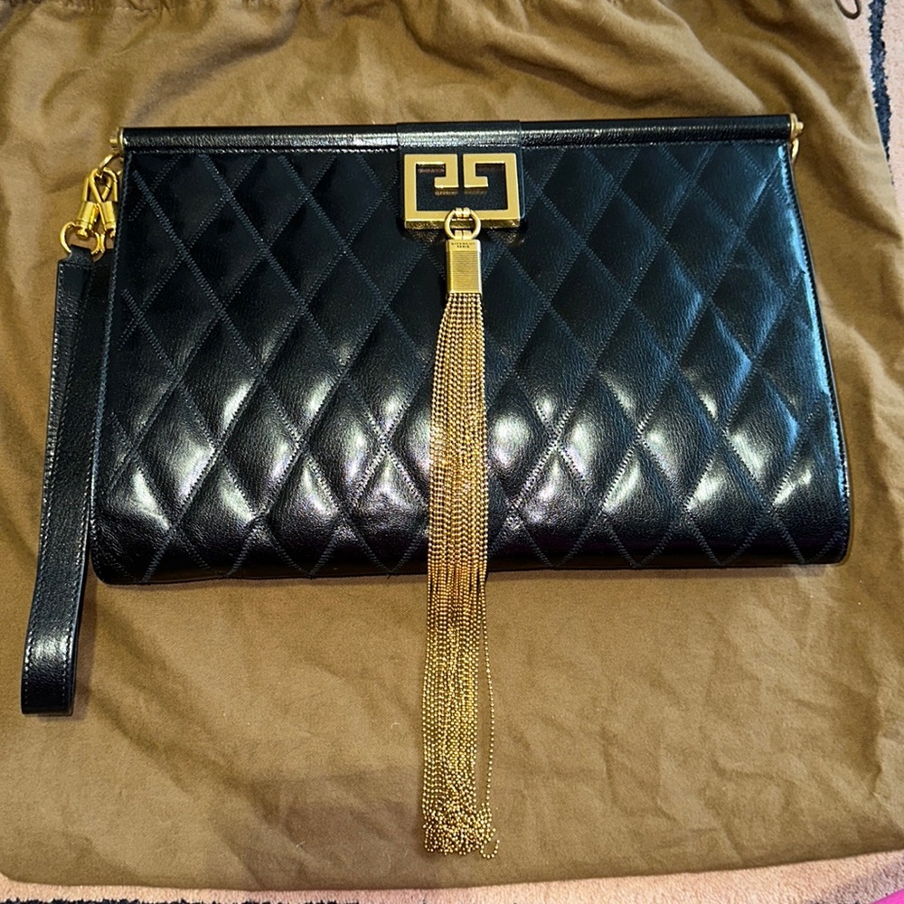 💯 Authentic Givenchy Tassel Goat Skin Bag